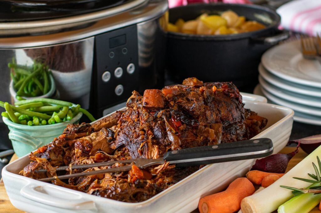 Reasons why meat becomes dry in a slow cooker